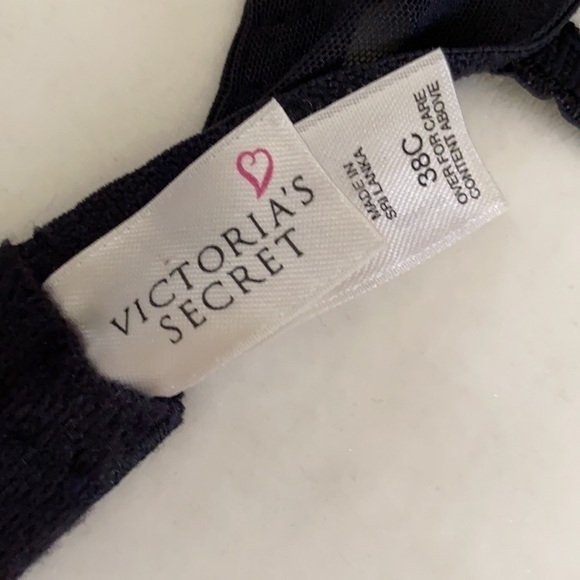 Victoria’s Secret vintage seductive black lace bra - Picture 6 of 7